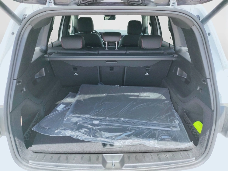 5 - Mercedes-Benz GLB 200 d Automatic