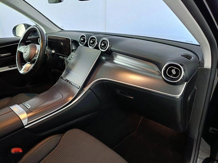 10 - Mercedes-Benz GLC 220 d AMG Advanced 4matic auto