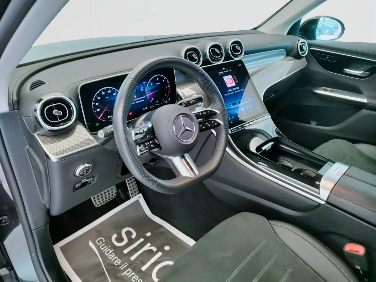 17 - Mercedes-Benz GLC 220 d AMG Line Advanced 4matic auto