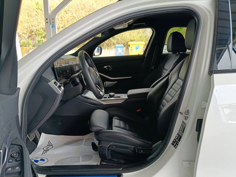 8 - BMW Serie 3 320d Touring mhev 48V xdrive MSport Pro auto