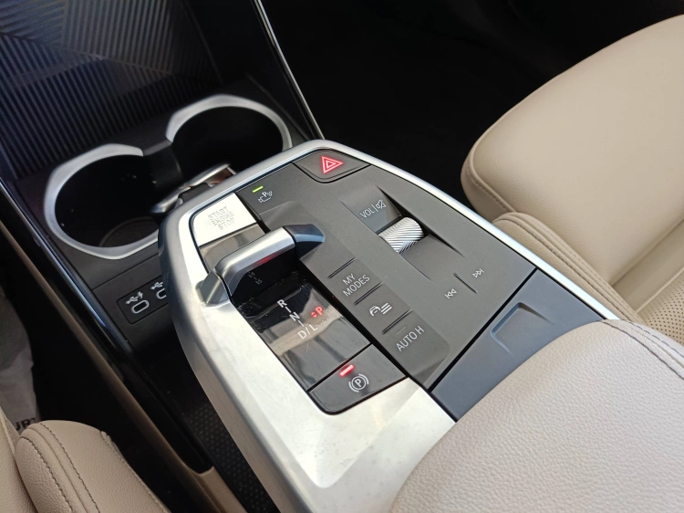 15 - BMW X1 X1 sdrive18d X-Line auto