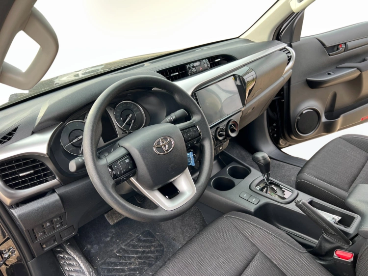 11 - Toyota Professional HI LUX 4X2 - 4X4 HILUX 2.4D A DC 4WD CMF MY24