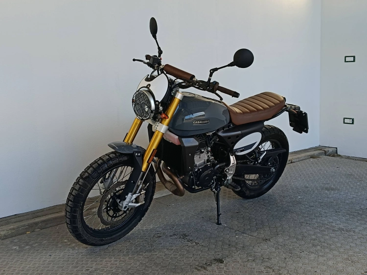 4 - Fantic E3261 CABALLERO 500 SCRAMBLER DELUXE