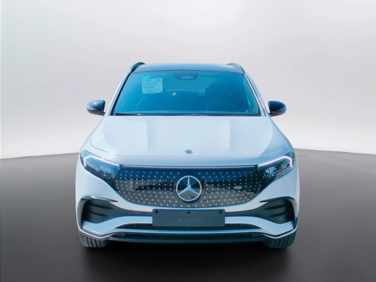 2 - Mercedes-Benz EQA 250+