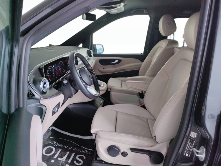 11 - Mercedes-Benz Classe V Extralong 250 d Avantgarde auto