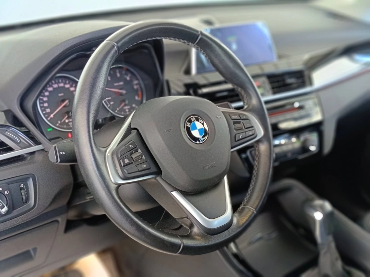 16 - BMW X1 X1 sdrive18d xLine auto my18