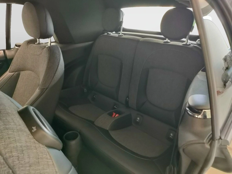 12 - MINI One Mini Cabrio 1.5 One