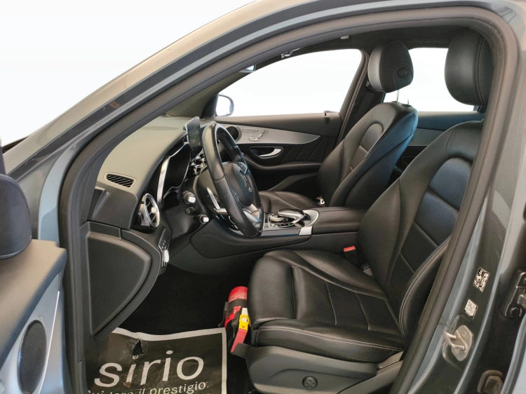 15 - Mercedes-Benz GLC 250 d Premium 4matic auto