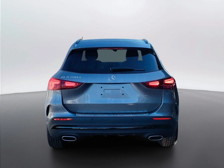 4 - Mercedes-Benz GLA 200 d automatic