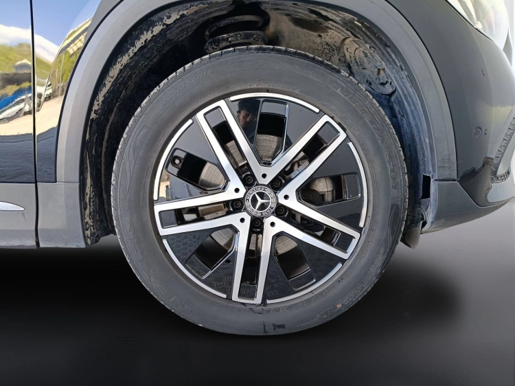 19 - Mercedes-Benz GLA 200 d Sport Plus auto