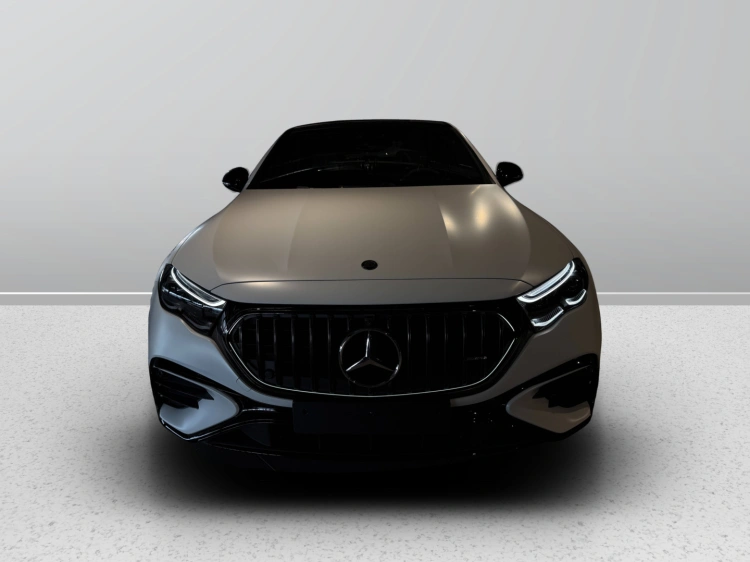 18 - Mercedes-Benz Classe E 53 Hybrid 4MATIC+