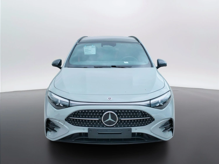 2 - Mercedes-Benz CLA 220 4MATIC Shooting Brake