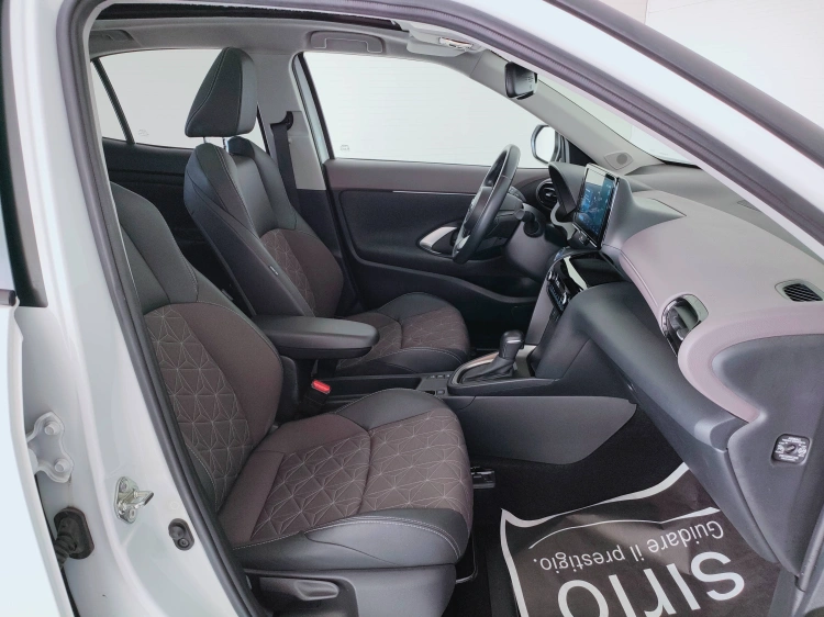 10 - Toyota Yaris Cross Yaris Cross 1.5h Lounge fwd 116cv e-cvt