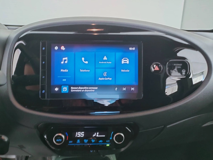 16 - Toyota Aygo X Aygo X 1.0 Trend 72cv
