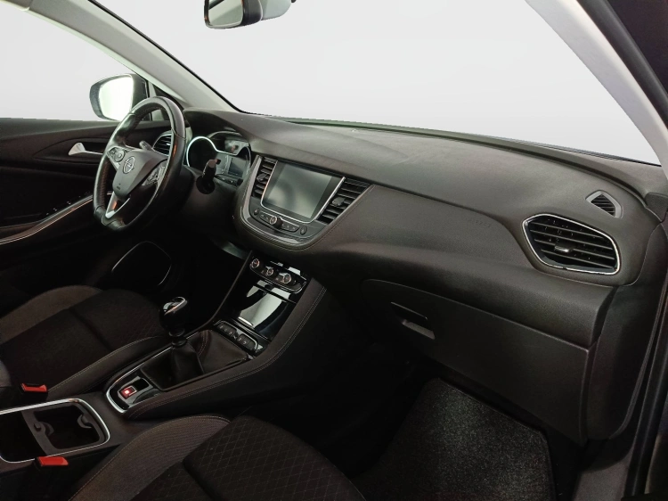 10 - Opel Grandland X 