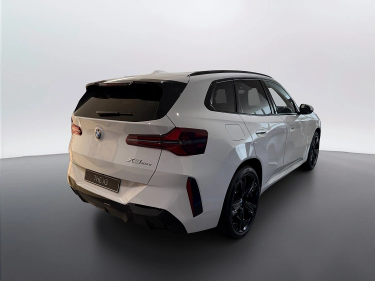 8 - BMW X3 BMW X3 30e xDrive