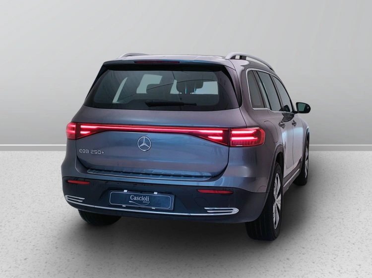 6 - Mercedes-Benz EQB 250+ Progressive