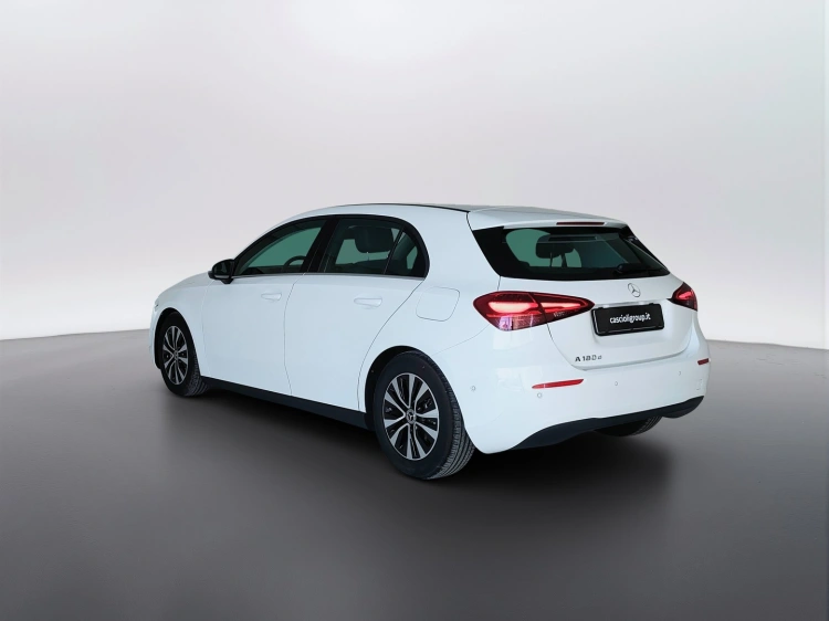 7 - Mercedes-Benz Classe A 180 d Advanced auto