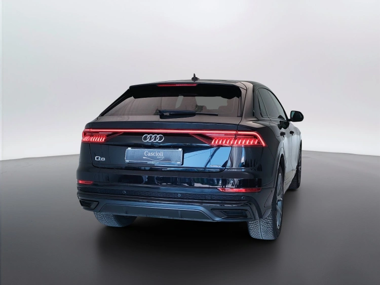 5 - Audi Q8 Q8 50 3.0 tdi mhev Sport quattro tiptronic
