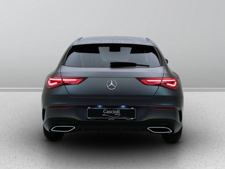 4 - Mercedes-Benz CLA Shooting Brake 200 d Premium 4matic auto