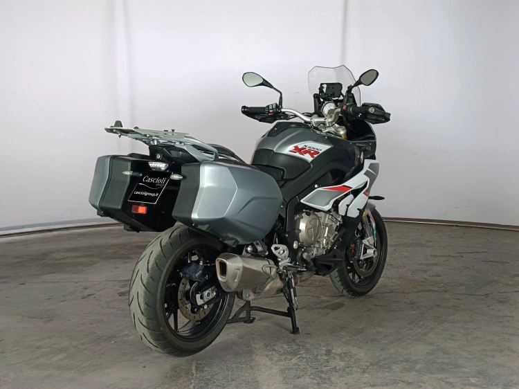 3 - BMW Motorrad XR S 1000 XR