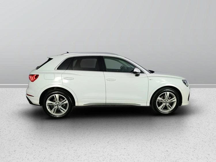 6 - Audi Q3 Q3 II 2018 - Q3 35 2.0 tdi S line edition s-tronic