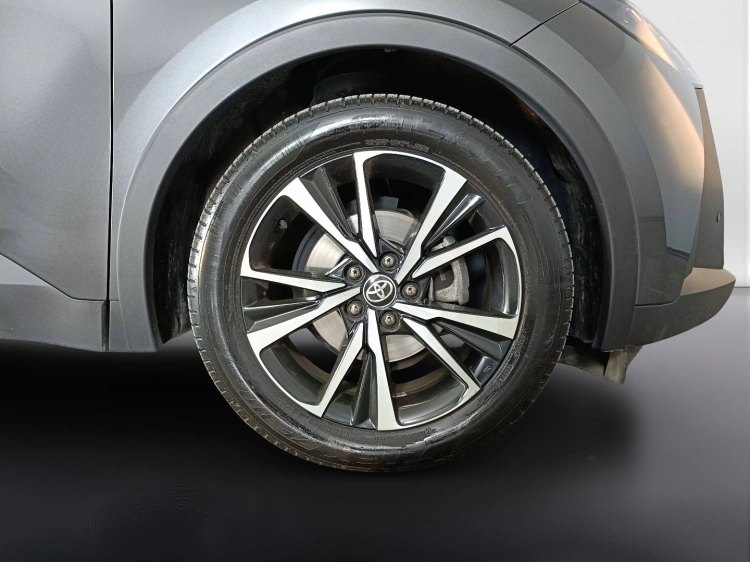 15 - Toyota C-HR C-HR 2.0 hv Trend fwd e-cvt