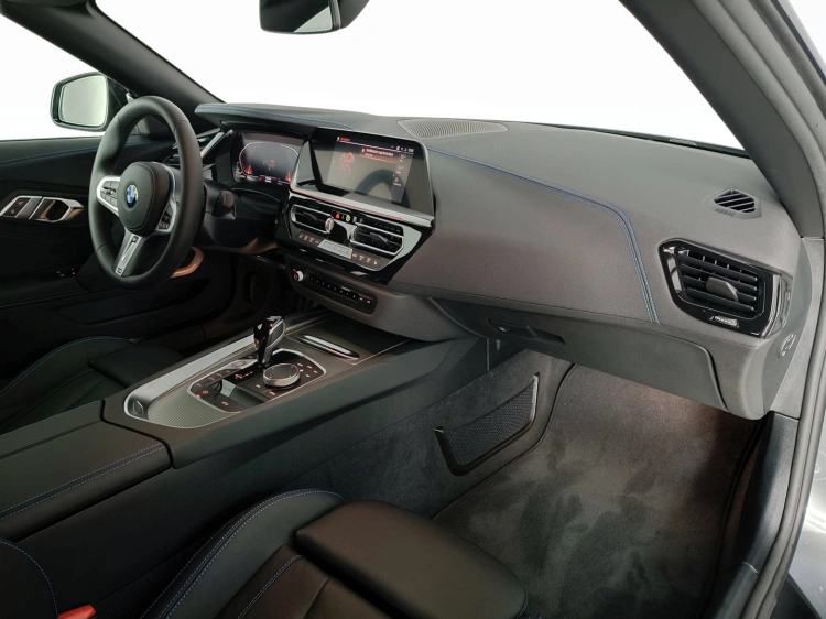 9 - BMW Z4 BMW Z4 sDrive20i