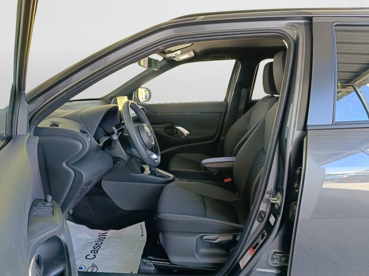 8 - Toyota Yaris Cross TOYOTA Yaris Cross 1.5 Hybrid 5p. E-CVT Trend