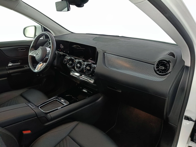 10 - Mercedes-Benz GLA Mercedes 250 e phev (eq-power) Sport Plus auto