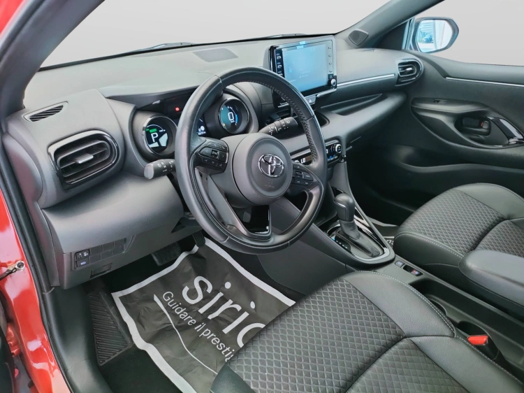 14 - Toyota Yaris Yaris 1.5h Style