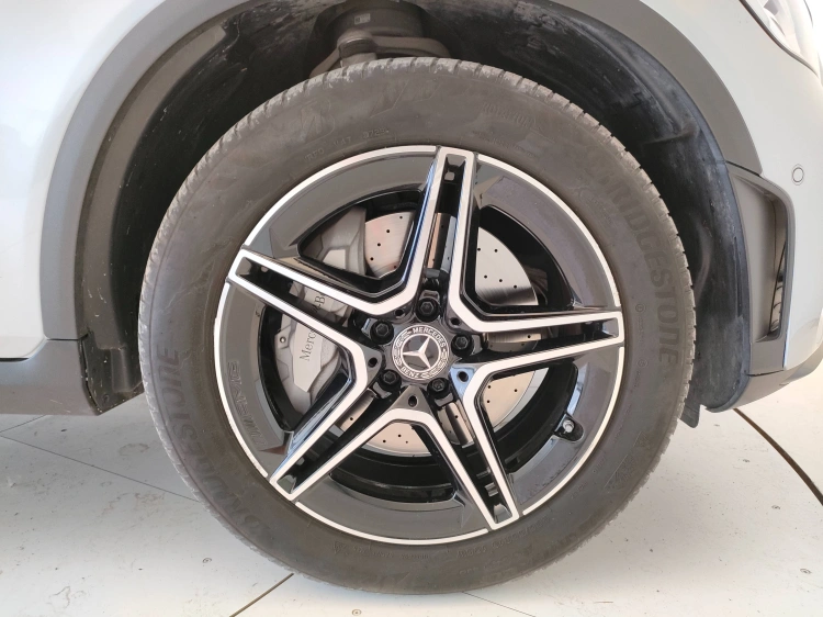 8 - Mercedes-Benz GLC 300 de phev (eq-power) Premium 4matic auto