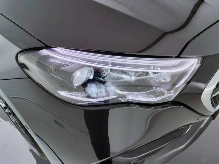 17 - Mercedes-Benz Classe E 300 de phev AMG Line Premium 4matic auto