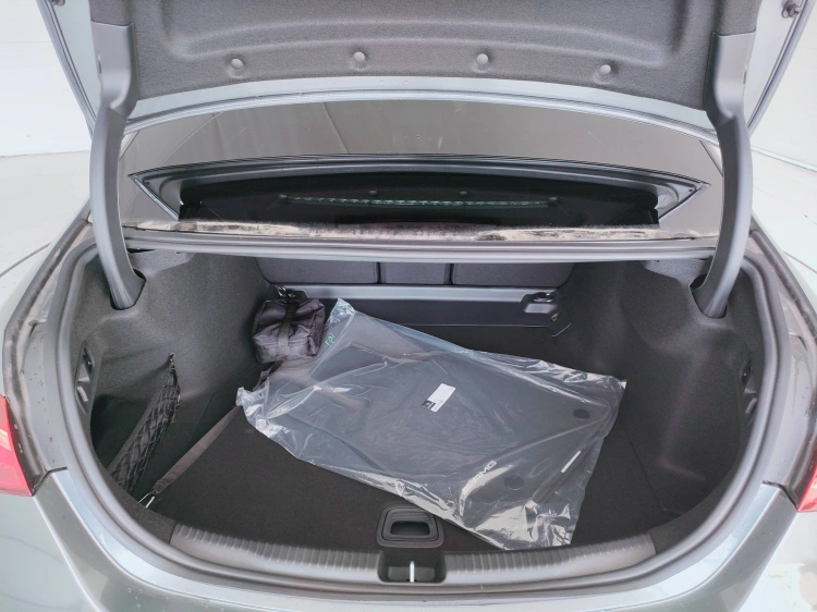 16 - Mercedes-Benz Classe C 220 d mhev AMG Line Advanced 200cv auto