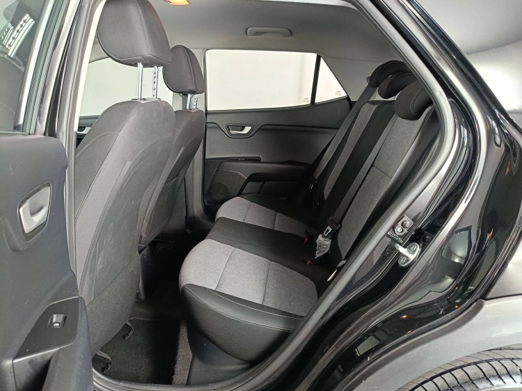 9 - Kia Stonic Stonic 1.2 dpi Urban Techno&Design Pack 84cv