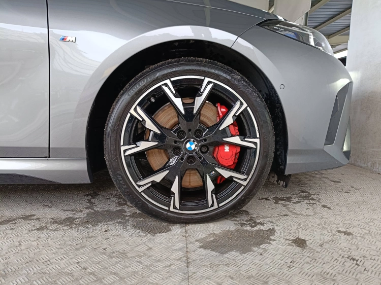 16 - BMW Serie 1 118d MSport Pro auto