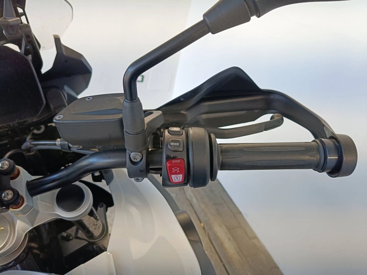 9 - BMW Motorrad GS F 800 GS