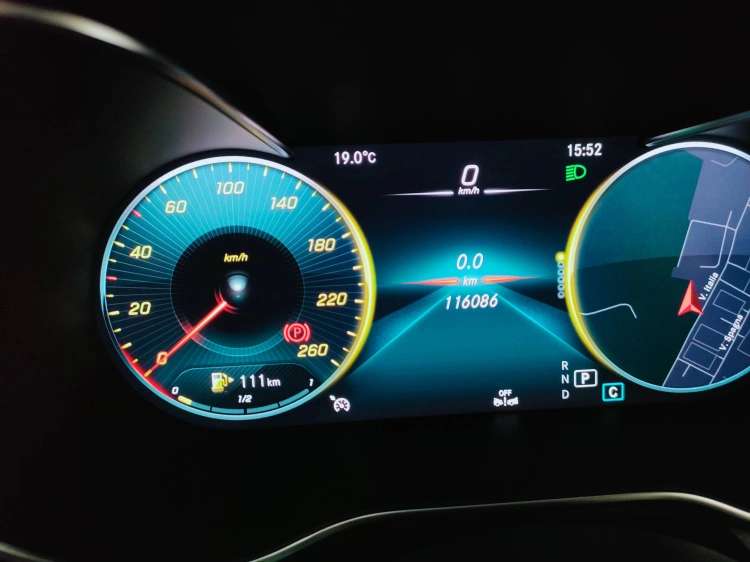 16 - Mercedes-Benz GLC Coupe 300 d Night edition Plus 4matic auto