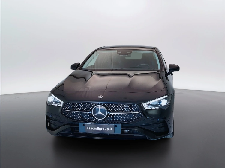 2 - Mercedes-Benz CLA Coupe 200 d AMG Line Premium Plus auto