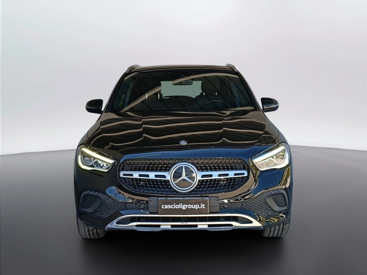 2 - Mercedes-Benz GLA 200 d Sport Plus auto