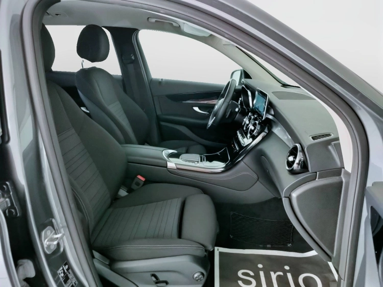 10 - Mercedes-Benz GLC 220 d Sport 4matic auto