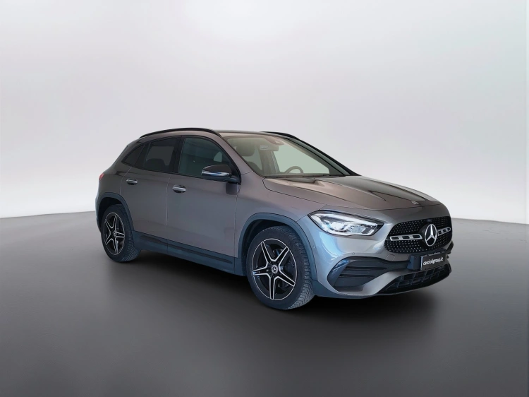 3 - Mercedes-Benz GLA 200 d Premium auto