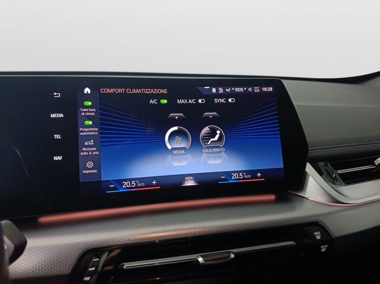 9 - BMW X1 X1 sdrive18d MSport auto