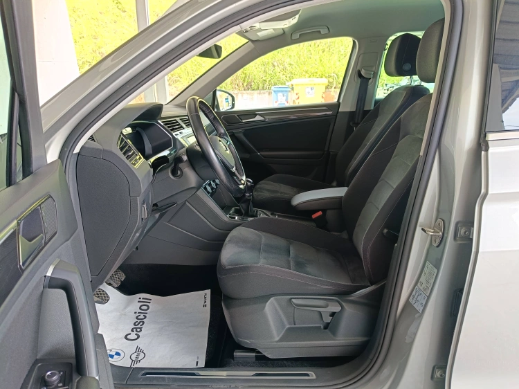 8 - Volkswagen Tiguan Tiguan 2.0 tdi Executive 4motion 150cv