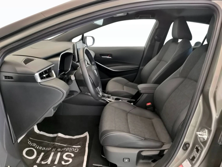 14 - Toyota Corolla Corolla 1.8h Style cvt