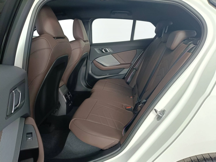 9 - BMW Serie 1 120d 48V MSport Pro auto