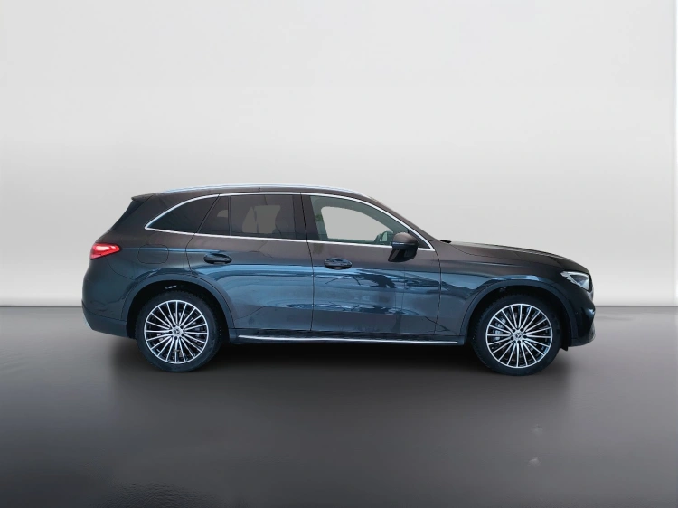 4 - Mercedes-Benz GLC 220 d AMG Advanced Plus 4matic auto