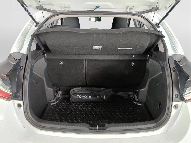 19 - Toyota Yaris Yaris 1.5h Active