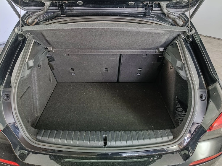 15 - BMW Serie 1 118d Business Advantage auto