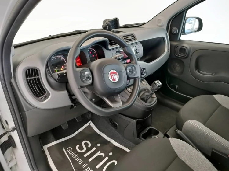 12 - Fiat Panda Panda 0.9 t.air t. natural power City Life 70cv